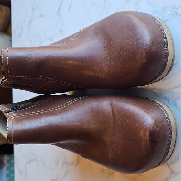Dansko Chestnut Brown Leather Barbara Low Bootie 38 - Picture 9 of 11